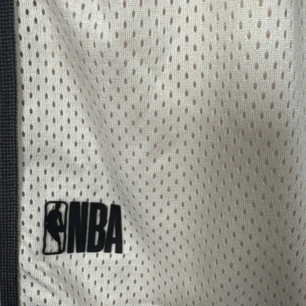 NBA Trainer‎ Shorts Above The Knee Men's Off White Size XL NWT Basketball